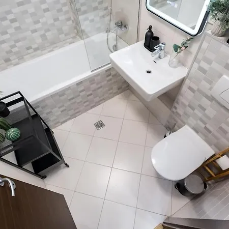 Apartment Vivando - Bright 1br - Amazing Terrace + Parking Bucharest