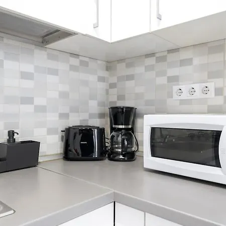 Vivando - Bright 1br - Amazing Terrace + Parking * Bucharest