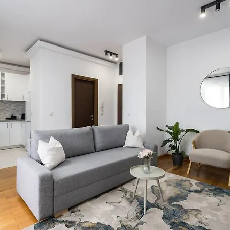 Vivando - Bright 1br - Amazing Terrace + Parking Apartment *